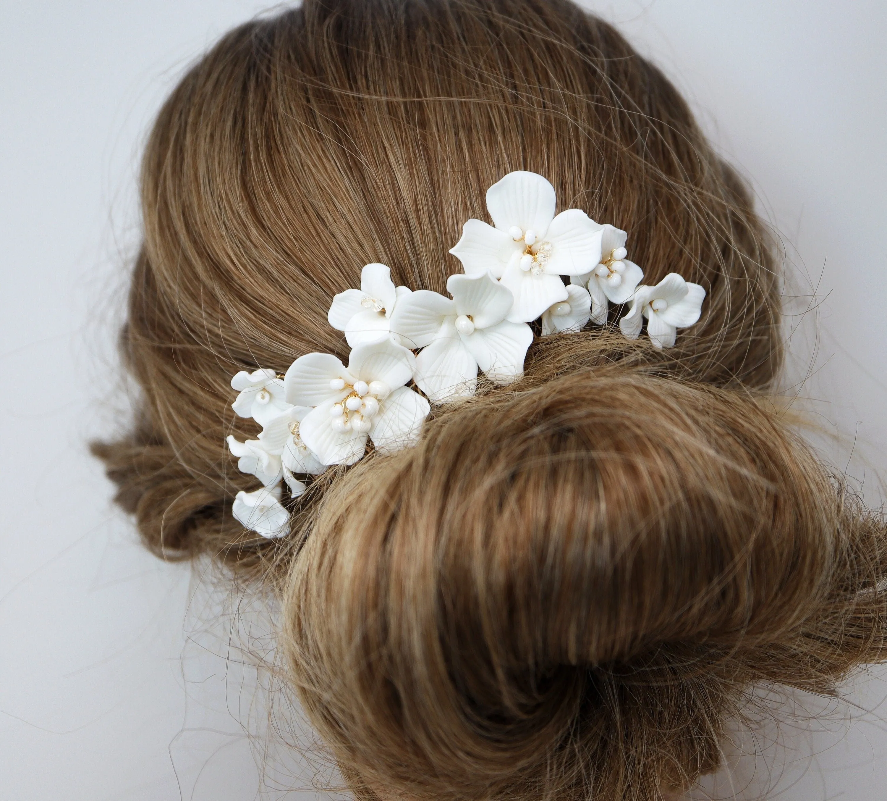 Ceramic White flower Flowers Pearl Hair comb,  Bridal Hair piece, Bridal Hair Accessories, Wedding Hair Accessory.