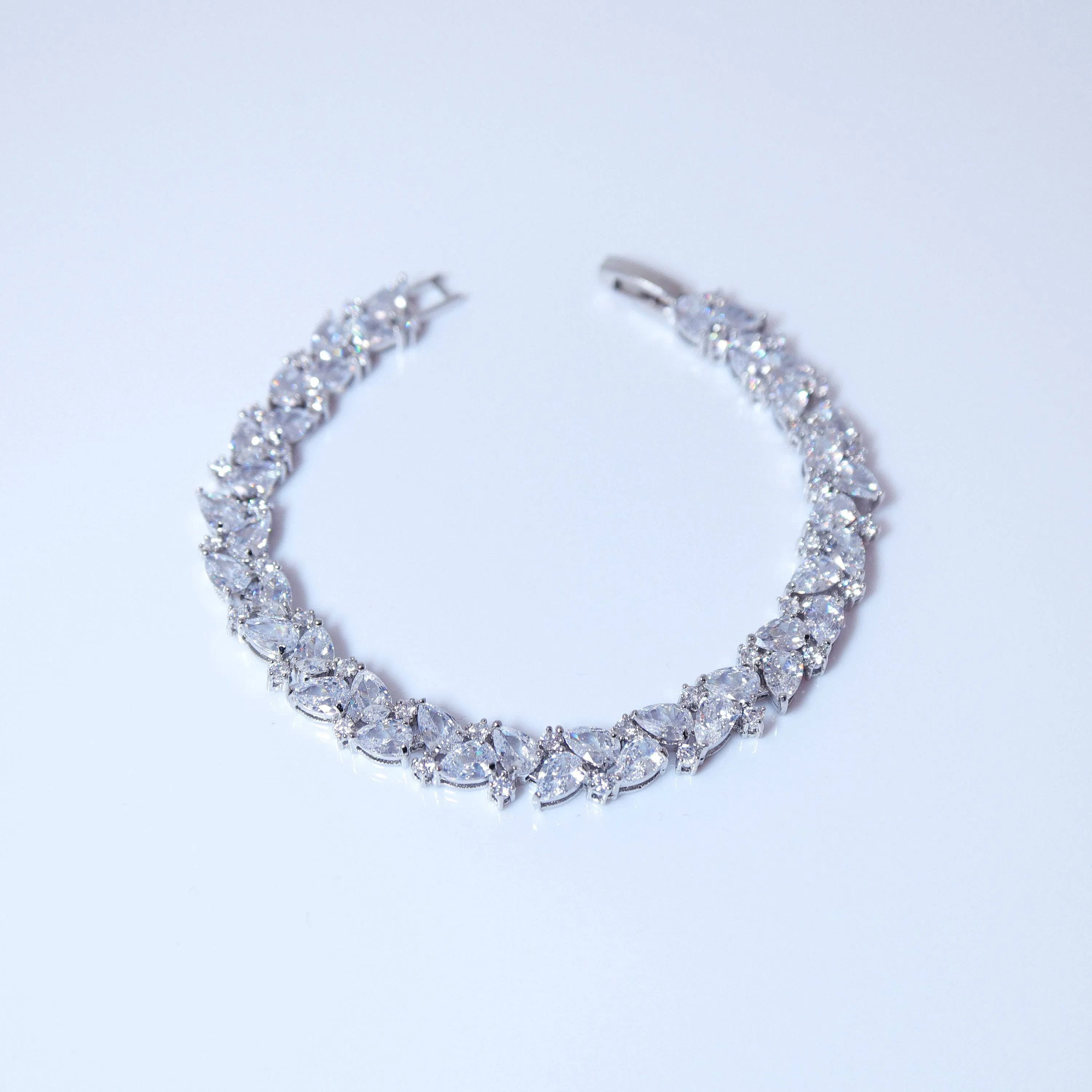 CZ Droplets Bracelet , Diamond Bracelet, Bracelet Femme, Wedding Bracelet, Bridesmaid Gift, Bride Bracelet, Bridal Bracelet.