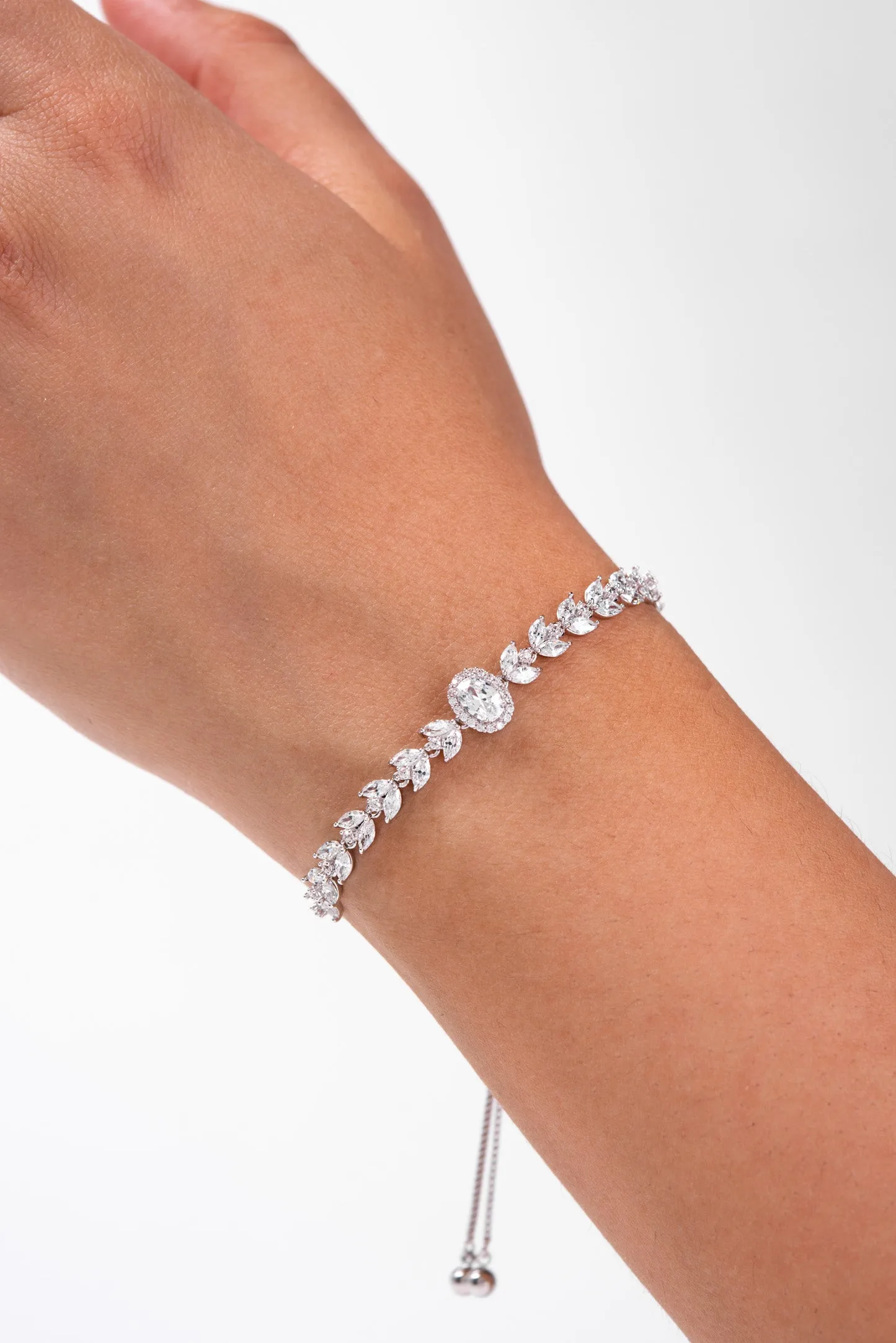 Emma Vine Solitaire Adjustable Bracelet - Silver