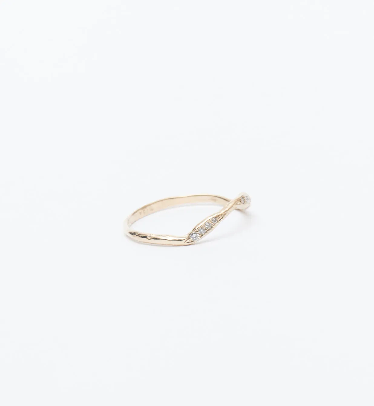 Lava Ribbon Ring