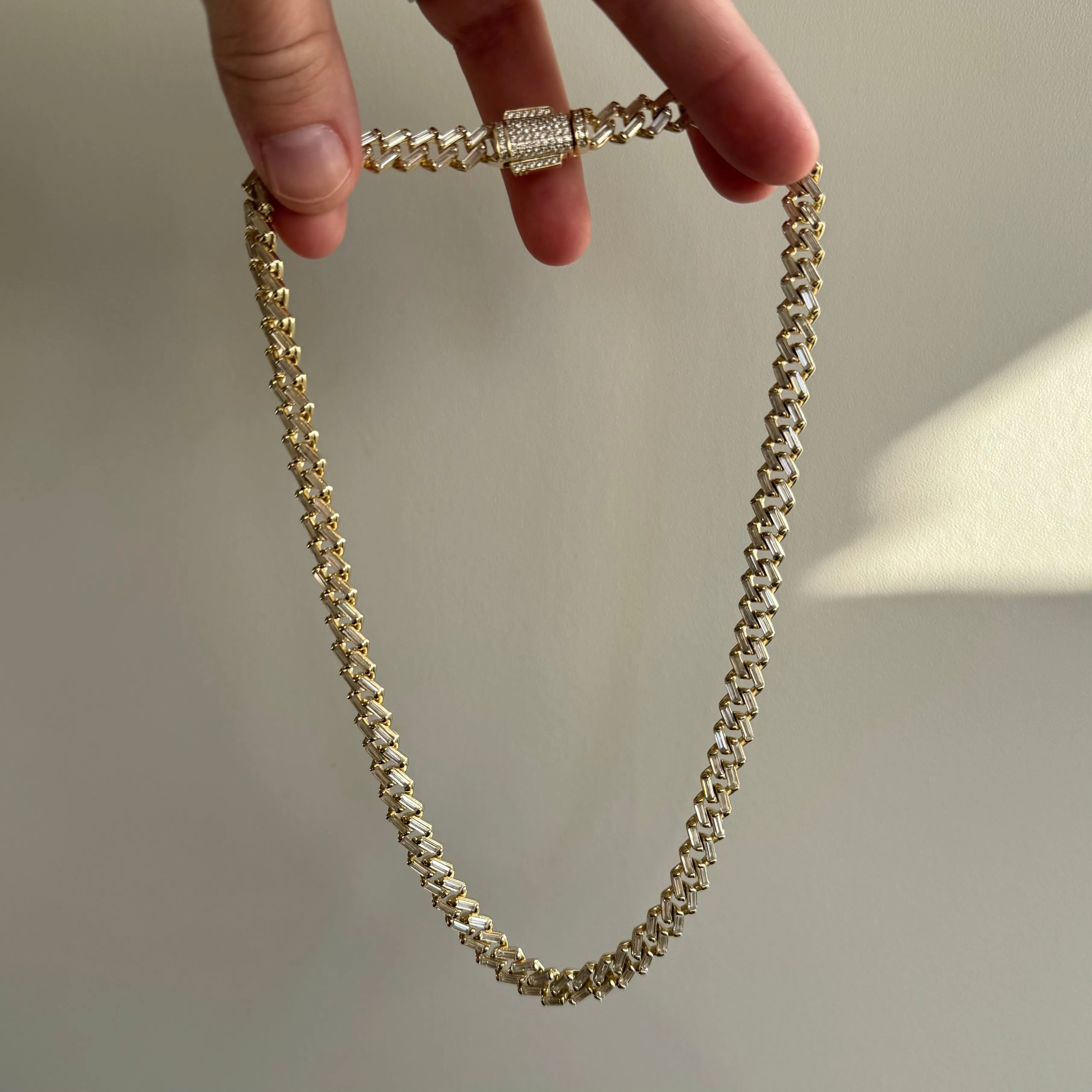 P R E - L O V E D // glitz and glam / sterling silver and baguette glass curb chain tennis necklace / 16, 39g