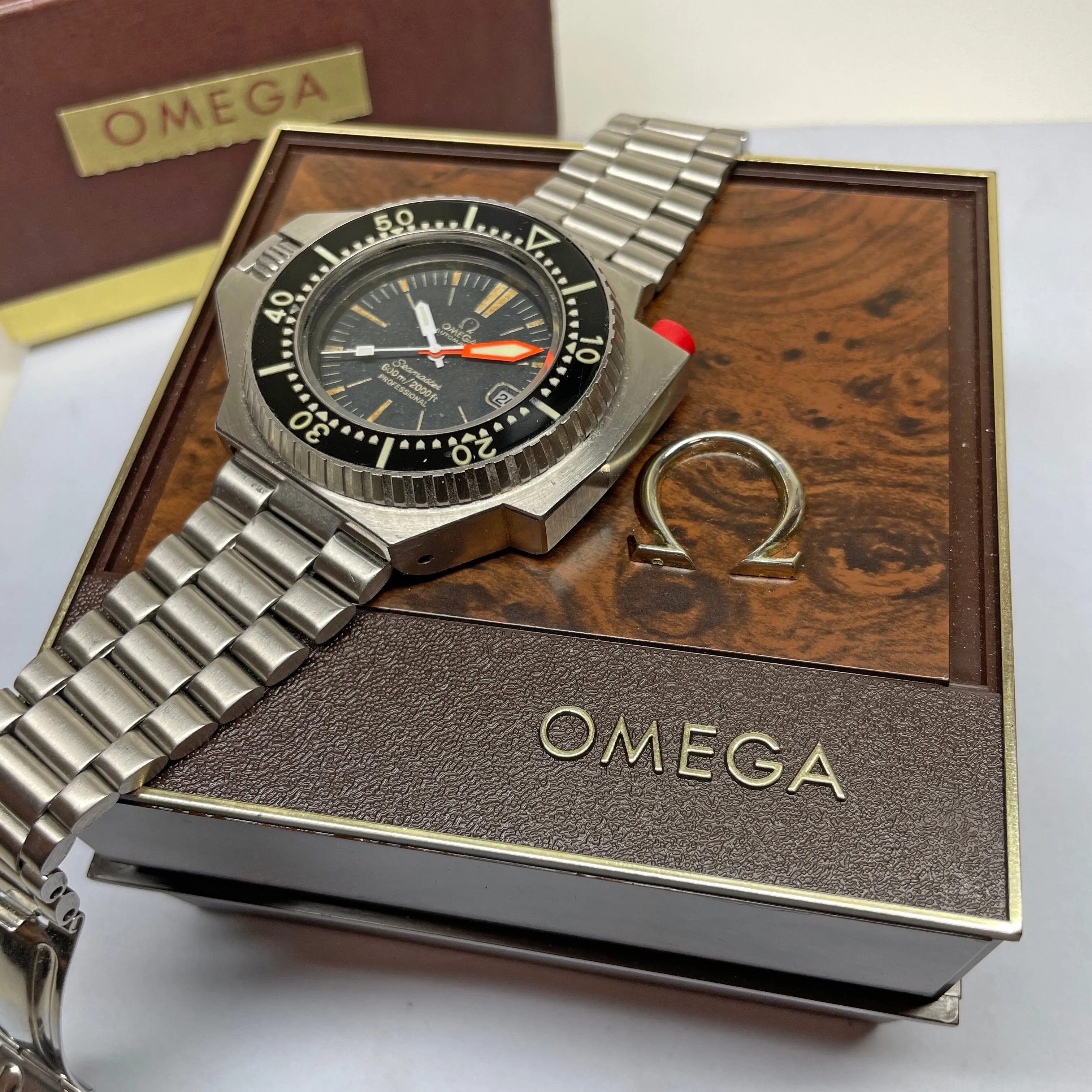 Pre-Owned Vintage 1981 Omega Ploprof 600M Seamaster Chronometer Dive Watch Black Steel 166.0077