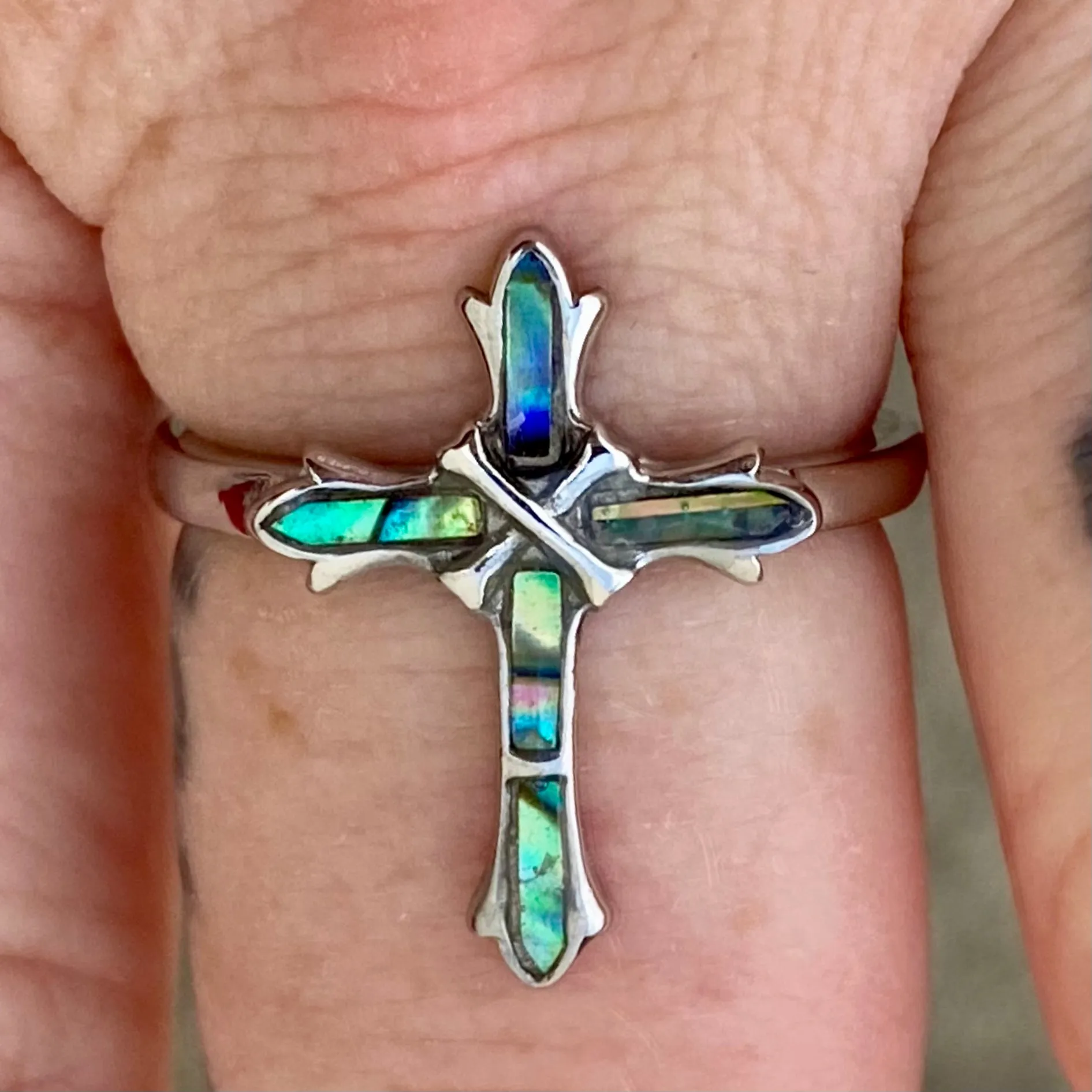 Sea Shell Cross Ring - R71