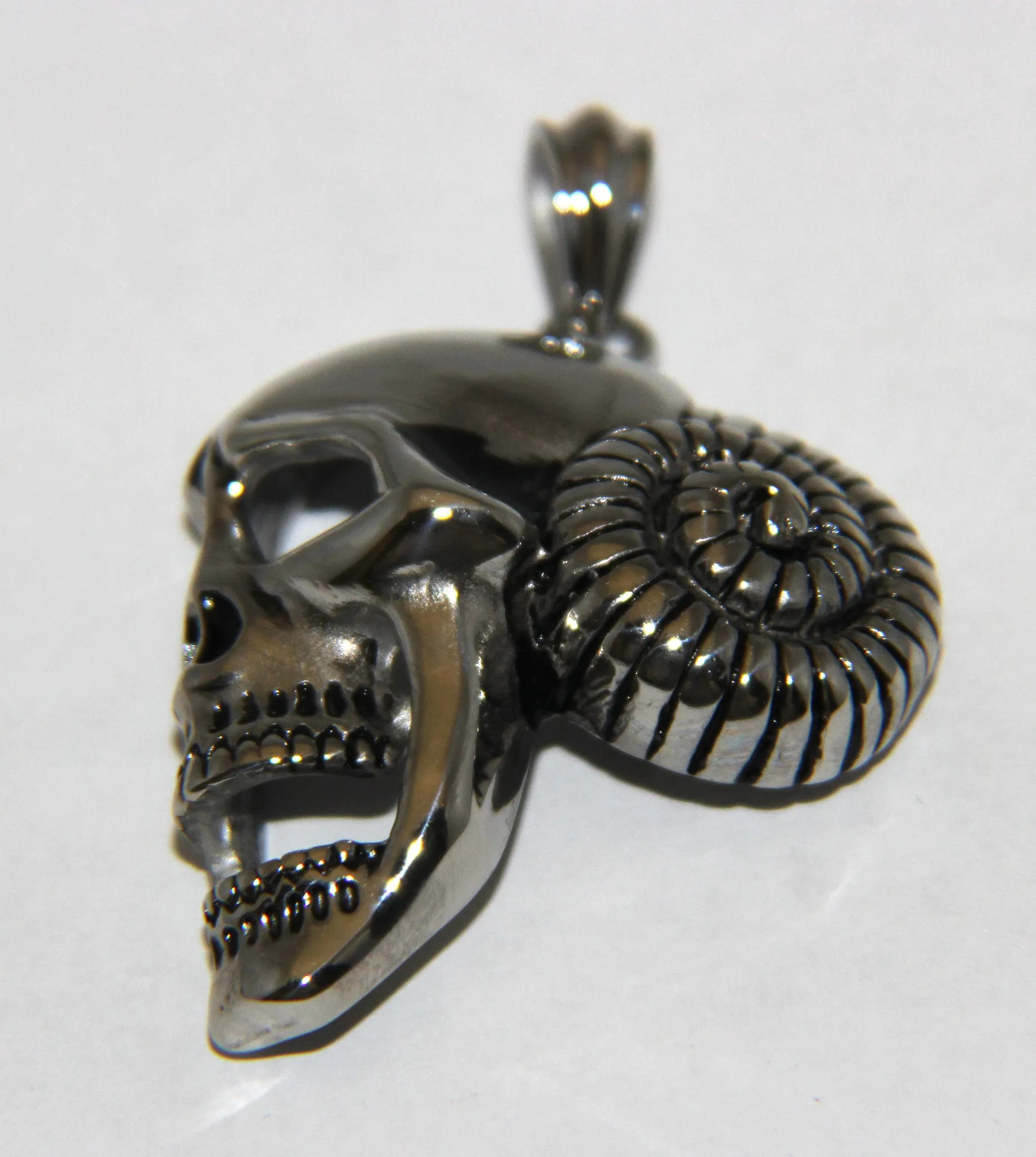 Stainless Steel Skull with Shell Pendant- UDINC0474