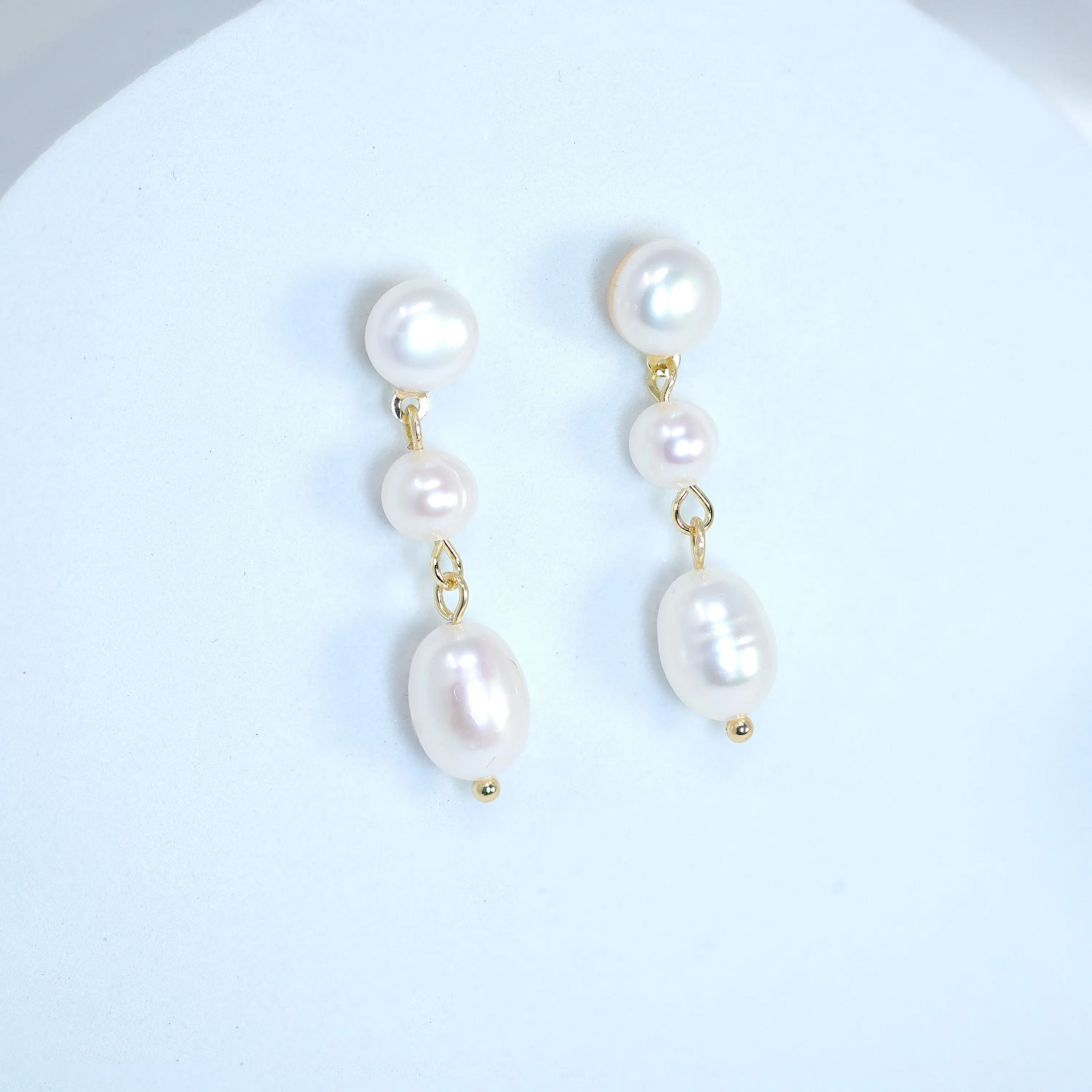 Sterling Silver 3 Freshwater Cultured pearl Bezel Earrings, Long Bridal Jewelry, Pearl Bridal Earrings, Statement Earrings.