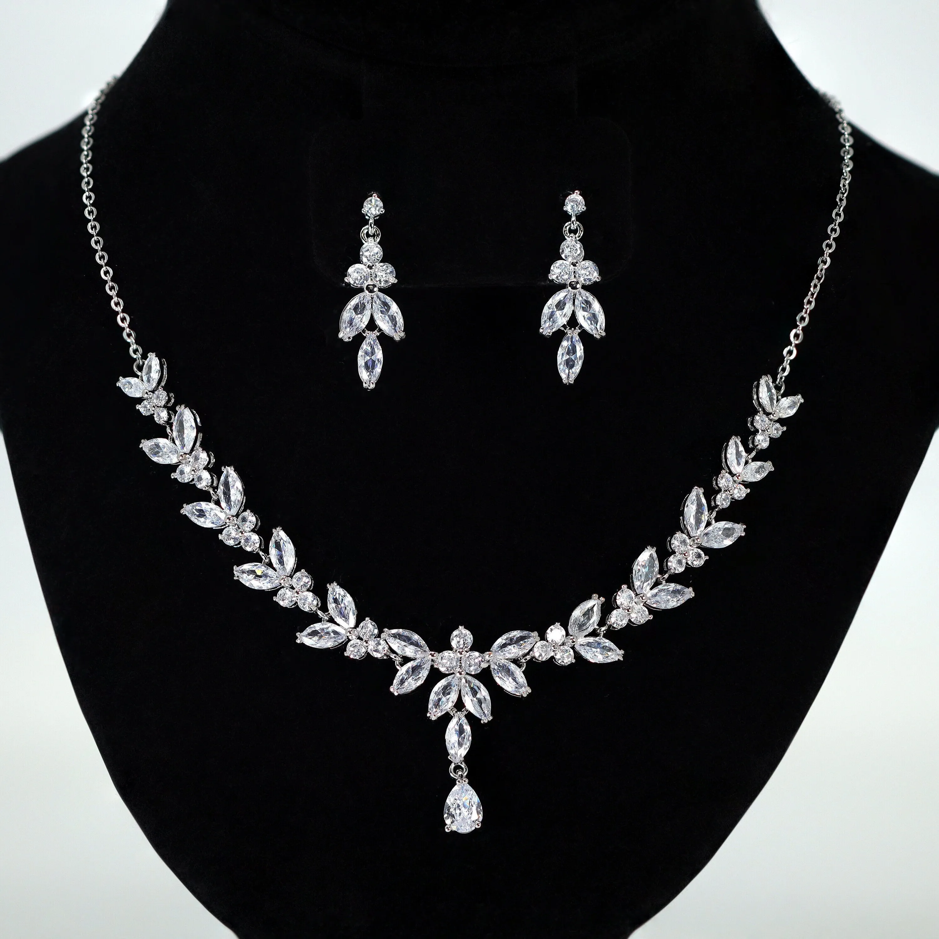 Swarovski Crystal Luxury Flower Leaves Drop Diamond/Crystal Necklace Set, Bridal Necklace Set, Bridal Jewelry, Statement Necklace