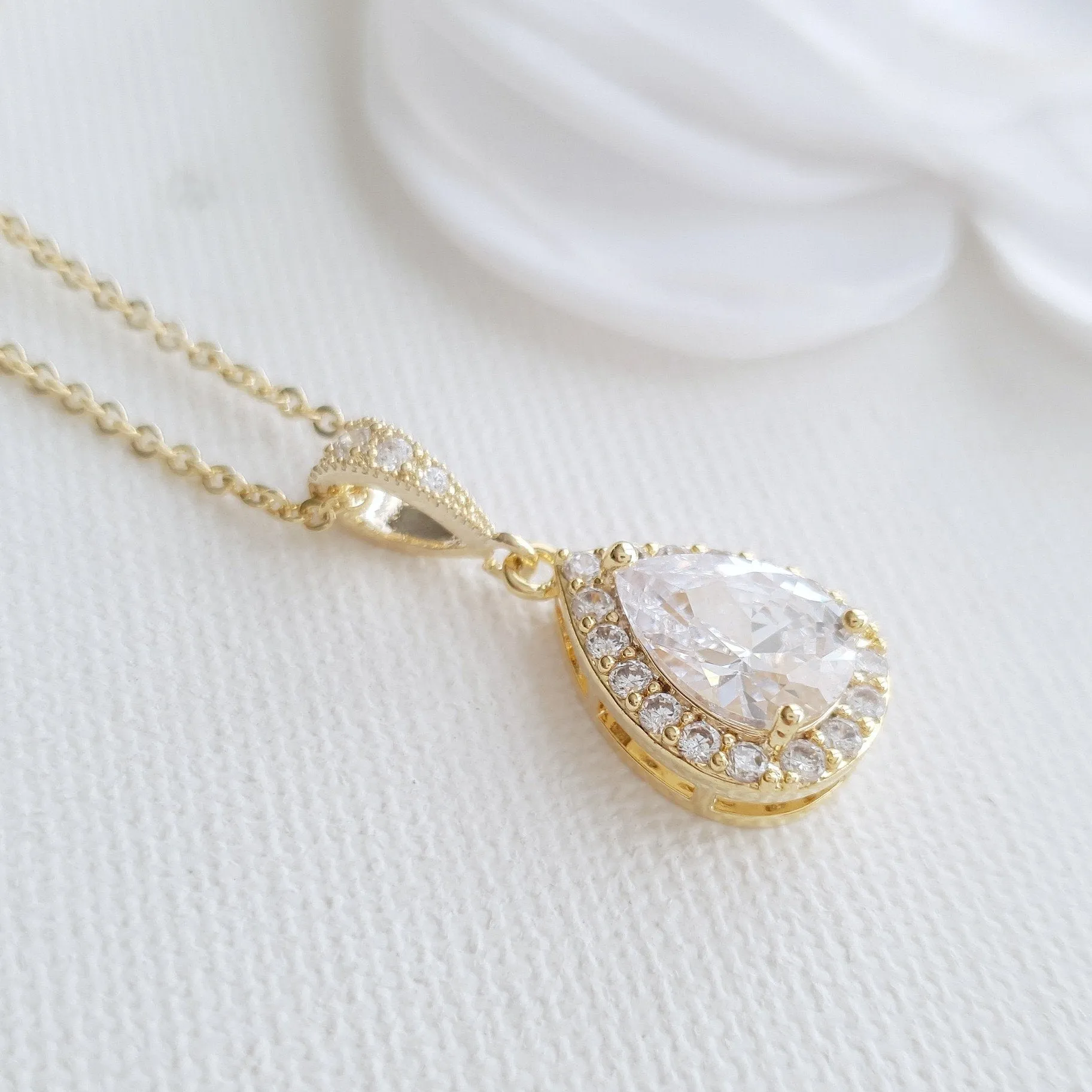 Teardrop Bridal & Bridesmaids Pendant Necklace-Emma