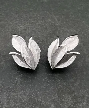 【USA輸入】ヴィンテージ TRIFARI リーフ イヤリング/Vintage TRIFARI Leaf Clip On Earrings