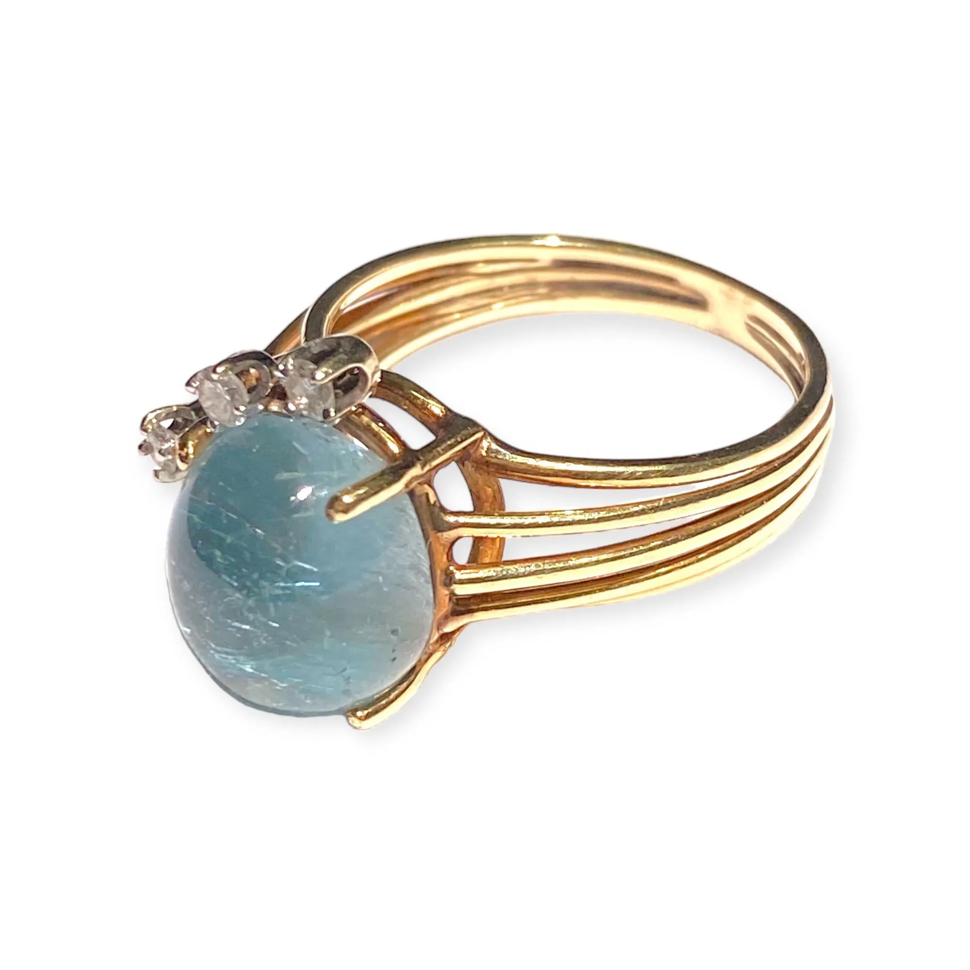 Vintage 14K Gold Cat's Eye Aquamarine and Diamond Ring