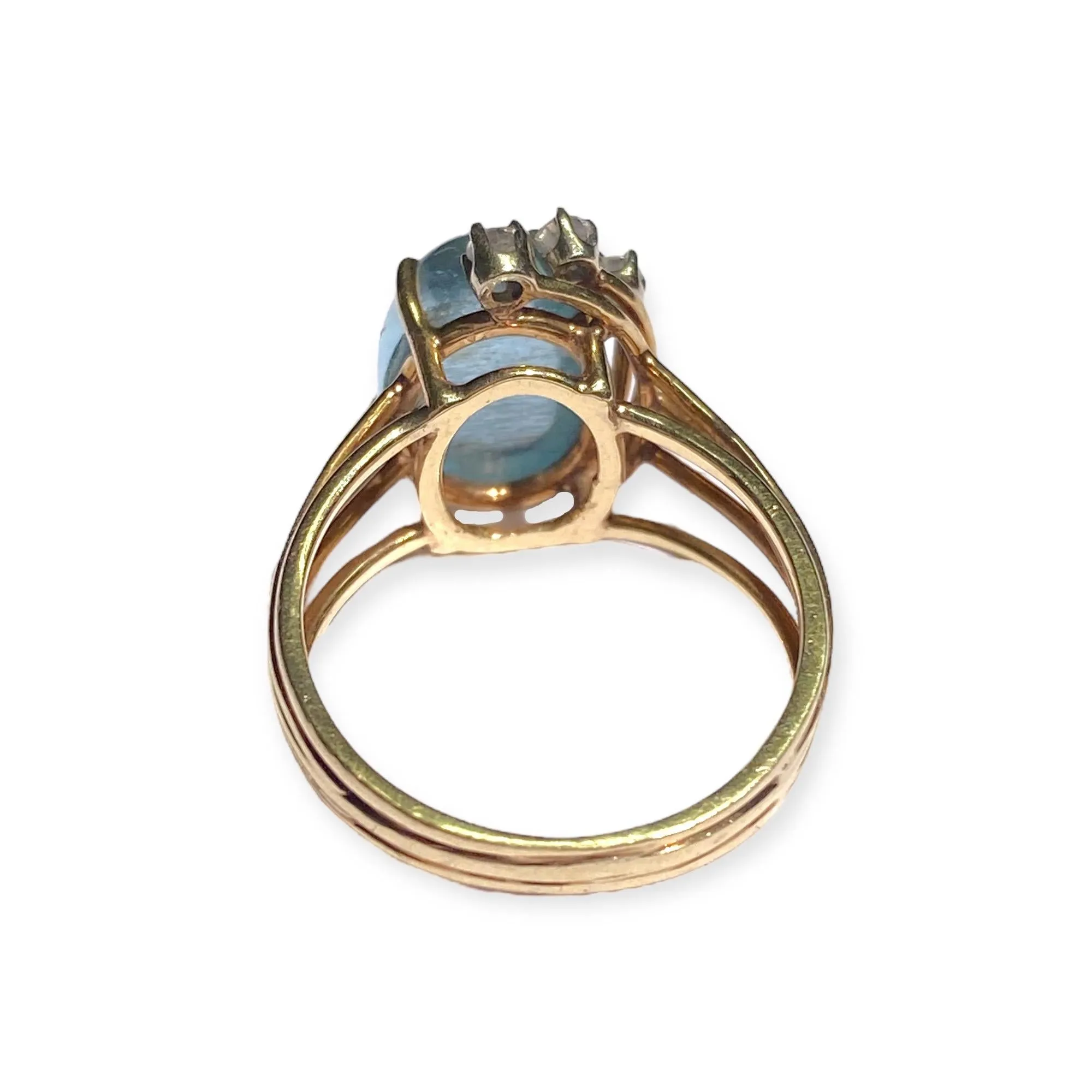 Vintage 14K Gold Cat's Eye Aquamarine and Diamond Ring